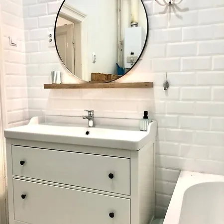 Апартаменты Bohemian Design Flat At Downtown