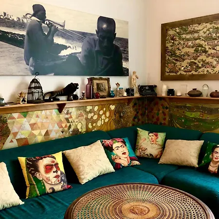 Апартаменты Bohemian Design Flat At Downtown Будапешт